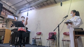 ORGANIS DIRIGEN PEMANDU LAGU--